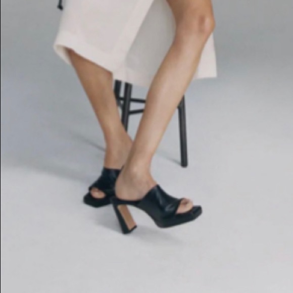 Ordered them a while back and forgot to return - Size did not fit. - Picture 3 of 4